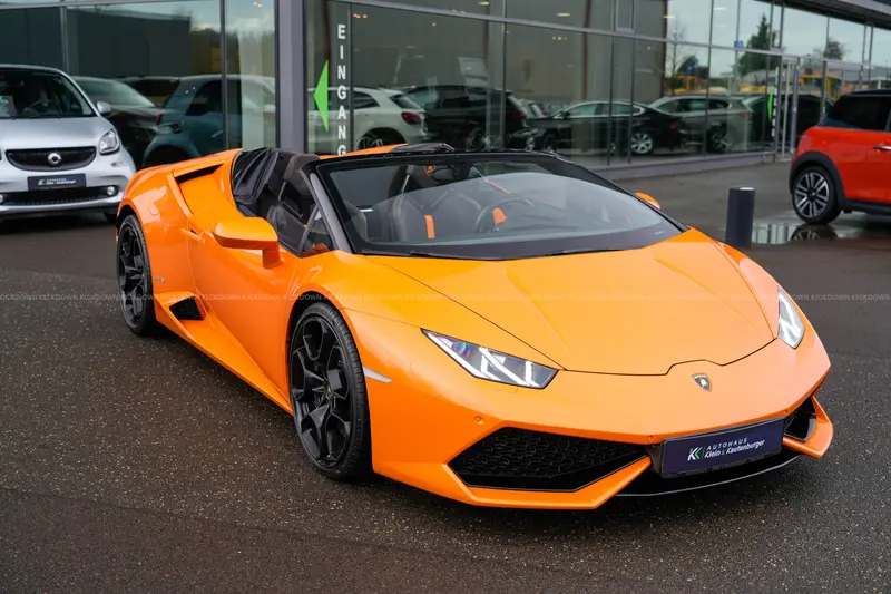 Lamborghini Huracán Spyder (2015), erst 12.750 Kilometer, Carbon-Schalensitze, Scheckheft, europäisches Fahrzeug, neuer Service vor Verkauf