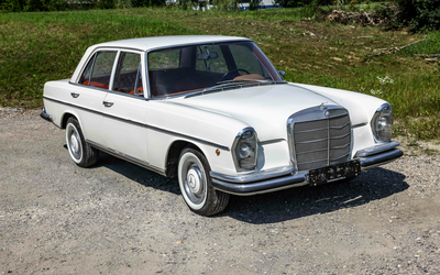 Mercedes-Benz W 108 250 SE partially restored from collection liquidation (1967)