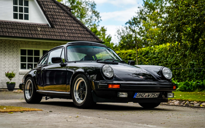 Porsche 911 SC (1981), freshly serviced, classic color combination, US vehicle