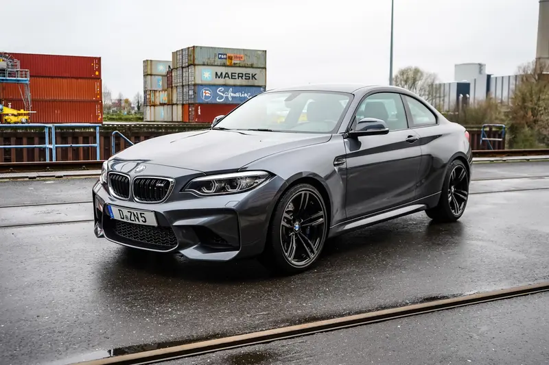 BMW F87 M2 Aus 2. Hand Unfallfrei R6-Motor Mit 370 PS Nur 81.000 km Lückenloses Scheckheft (2017)