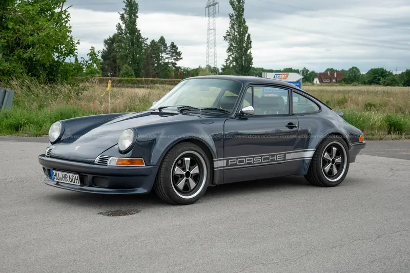 Porsche 911 964 Carrera 4 Backdate (1989), aufwändig neu aufgebaut, Motor revidiert, deutsches Fahrzeug