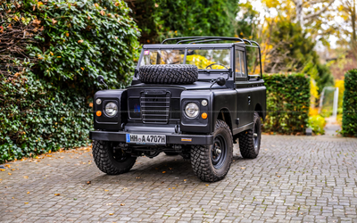 Land Rover 88 Series III restored off-road classic with H license plate (1972)