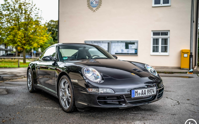 Porsche 911 997 Carrera 4S schwarz/schwarz 6-Gang hervorragender Zustand lückenlos Scheckheft bei Porsche (2007)