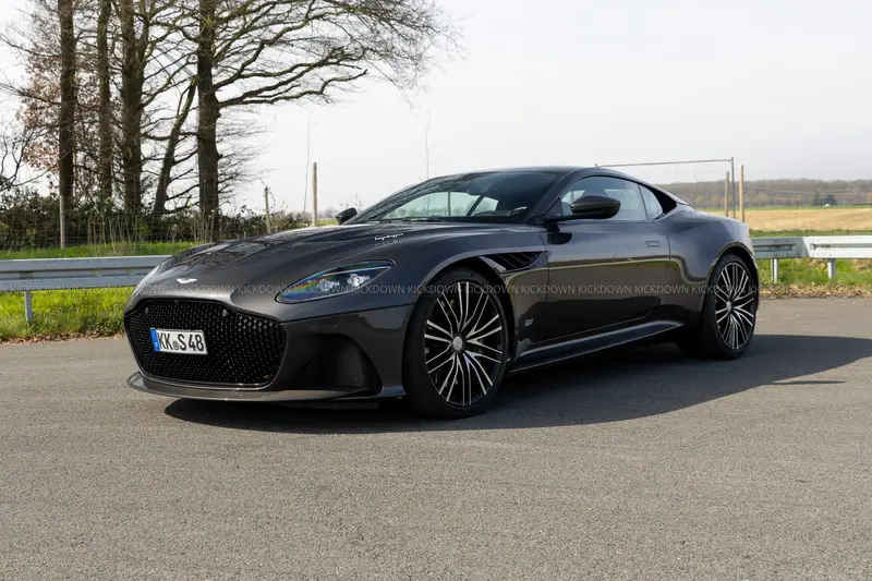 Aston Martin DBS Superleggera (2021), only 16,000 kilometers, excellent condition, first registered in Germany