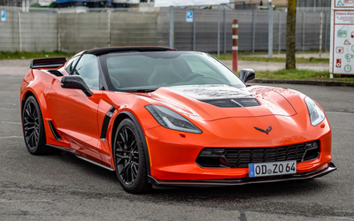 Chevrolet Corvette Z06 C7 Final Edition Sebring Orange only 4,461 km mileage, complete checkbook, 7-speed manual (2019)