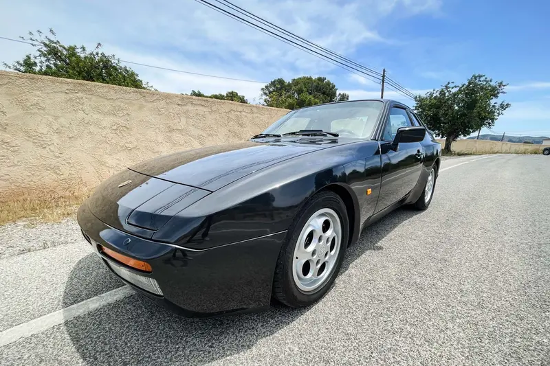 Porsche 944 Turbo 220PS S.Heiz Schiebedach uvm. (1987)
