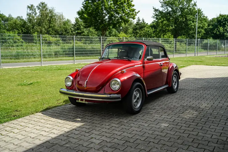 Volkswagen Beetle 1303 Cabriolet Partially restored Certificate Note 2- (1977)