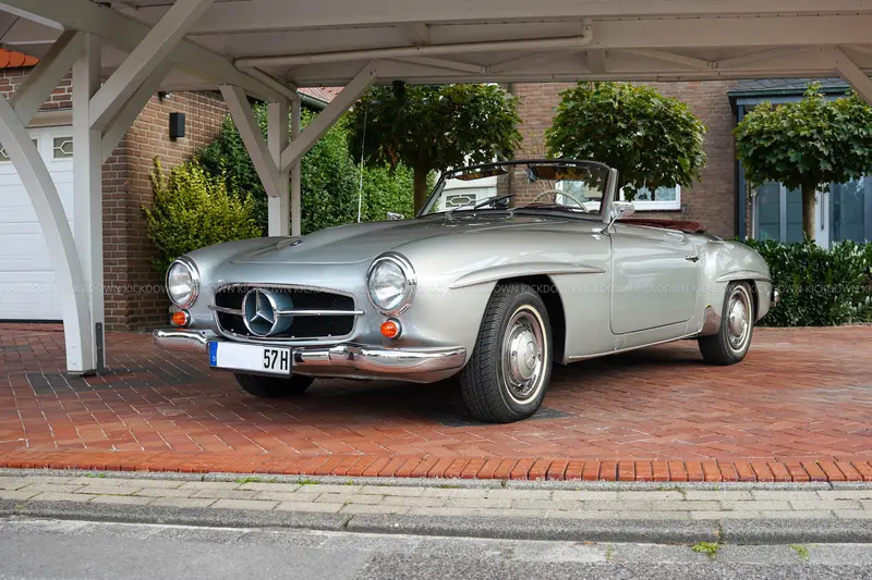 Mercedes-Benz W121