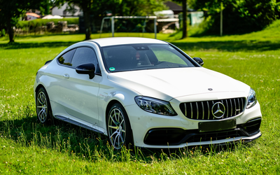 Mercedes-Benz C205 C63 AMG Coupe Unfallfrei 2. Hand Scheckheftgepflegt Umfangreiche Ausstattung Lederbezug 53.000 km (2020)