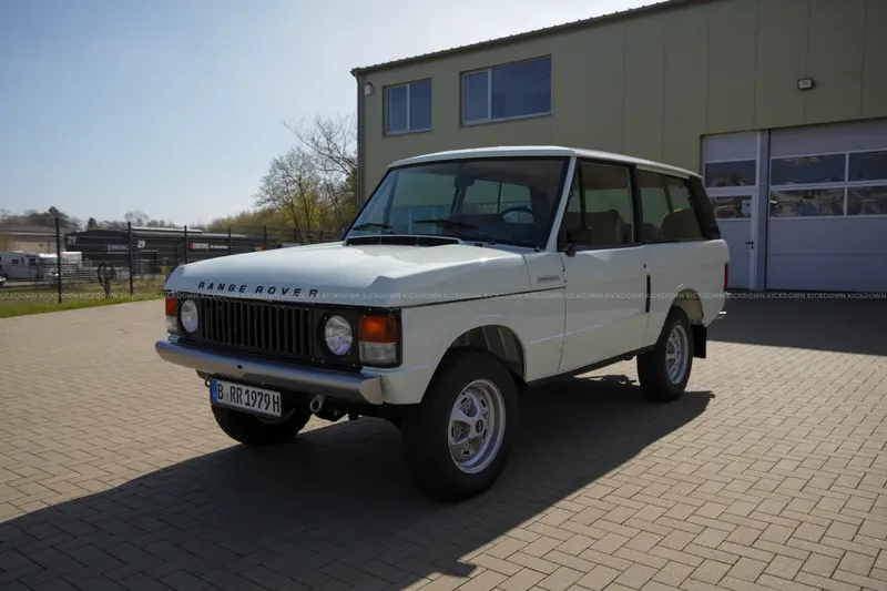 Range Rover Classic 2-Door (1979), fully restored from the frame up, certified grade 1-, top-quality vehicle