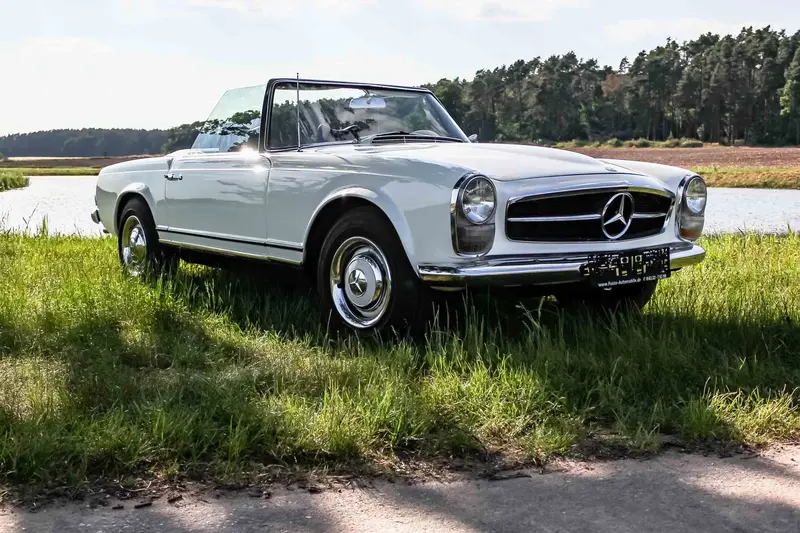 Mercedes-Benz W 113 230 SL Pagode Teilrestauriert seit 11 Jahren in Besitz klassische Farbkombination (1966)