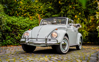 Volkswagen Beetle 1200 Cabriolet (1960) with whitewall tires in mint condition, engine replaced, completely repainted