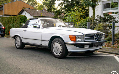 Mercedes-Benz R107 SL 300 aus 1. Hand lückenloses Scheckheft Deutsche Erstauslieferung (1986)