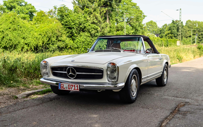 Mercedes-Benz W113 230 SL partially restored M 130 (280 SL) engine 5,700 km ago new red leather from 3rd hand (1967)