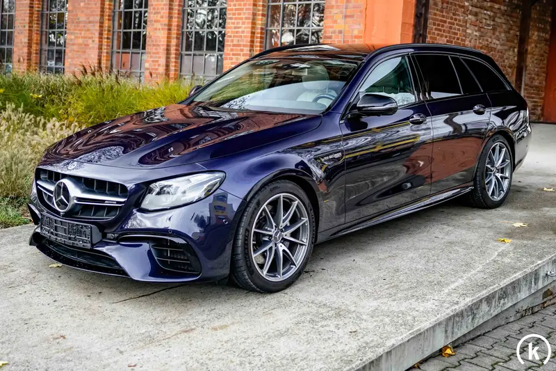 Mercedes-Benz E63 Estate with full equipment Drivers Package complete checkbook from 1st source(2017)