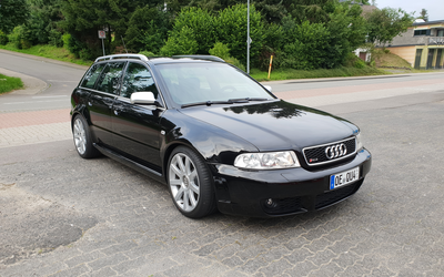 Audi RS4 B5 (2001)