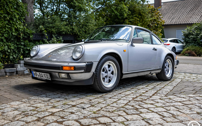 Porsche 911 Carrera 3.2 L Coupé anniversary model Only 51t Km. (1988)