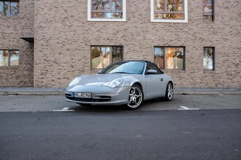 Porsche 911 996 Carrera Cabriolet mit Wertgutachten aus 2024 (2003)
