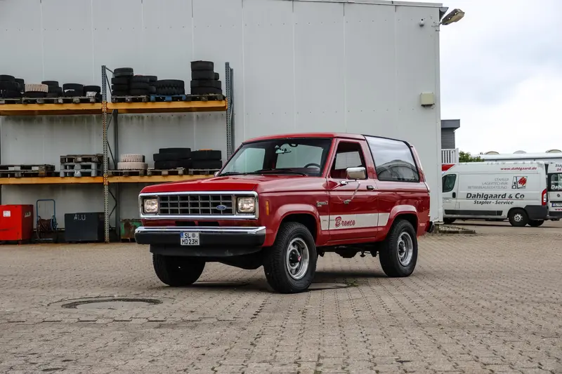 Ford Bronco II Teilrestauriert Unfallfrei H-Kennzeichen Zugelassen Verzollt US-Import (1988)