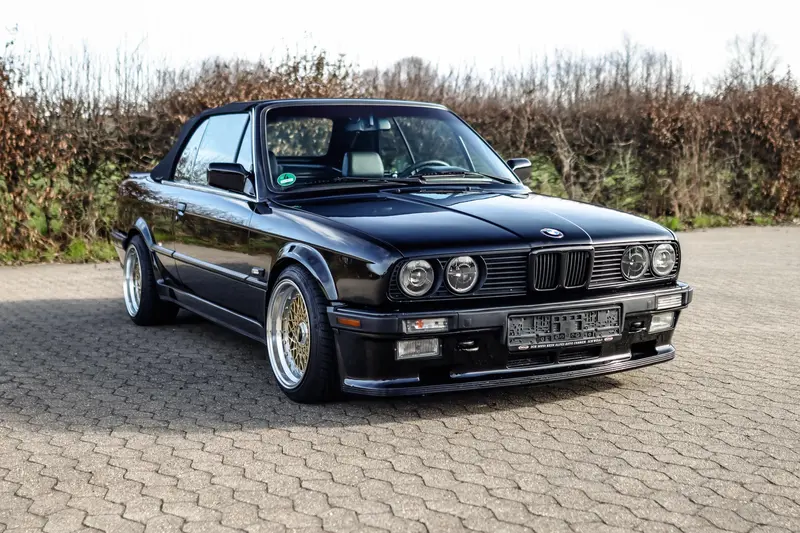 BMW 325i E30 Convertible Restored Appraisal Note 2+ TÜV Approved H license plate Extensive equipment Leather upholstery (1990)