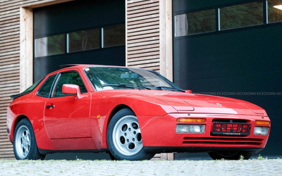 Porsche 944 Turbo (1985), Scheckheft, umfangreiche Arbeiten durchgeführt inkl. Video-Dokumentation