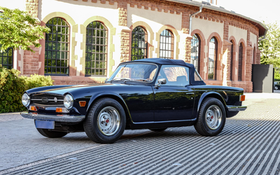Triumph TR6 Pi Owned since 1997 Extensively restored € 32,000 invested Engine overhauled (1973)