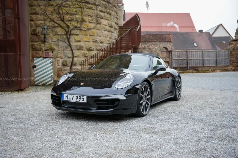 Porsche 911 991 Targa 4S (2015), only 44,000 kilometers, accident-free, full service history