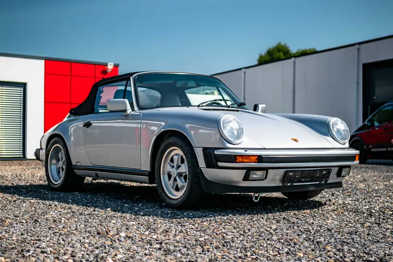 Porsche 911 3.2 Carrera Cabrio Special Model "25 Years 911" G 50 Transmission (1989)