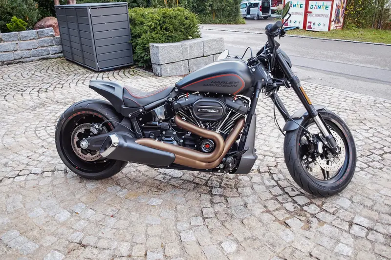 Harley-Davidson FXDR 114 aus 1. Hand Neuer TÜV Laufleistung nur 1048km Screaming Eagle Performance Parts (2019)