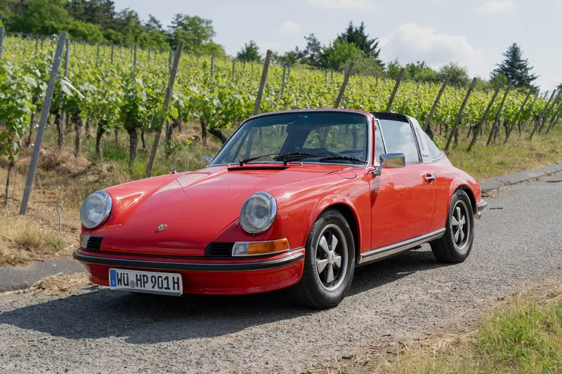 Porsche 911T Targa Ölklappe (1972), deutsche Erstzulassung, restauriert, mit TÜV-Bewertung