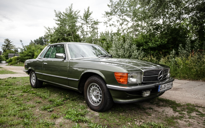3rd hand Mercedes Benz 350 SLC with Becker radio cruise control partially restored (1979)