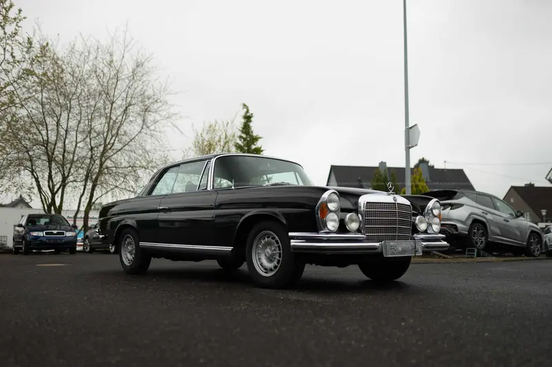 Mercedes-Benz W111 280 SE Coupé (1970), Flachkühler, mit H-Kennzeichen, guter Zustand