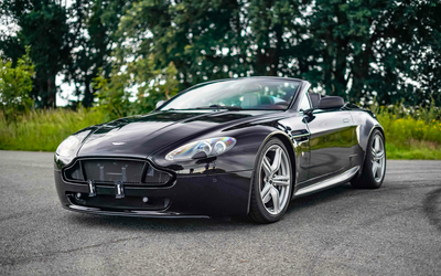 Aston Martin Vantage aus 3. Hand Matching Numbers seltenes Schaltgetriebe (2009)