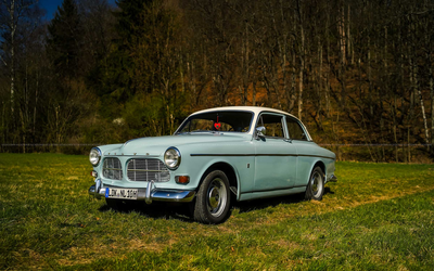 Volvo Amazon P121 with H license plate (1965)