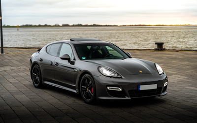 Porsche Panamera GTS aus 3. Hand mit lückenlosem Scheckheft und Porsche Approved bis 2026 (2012)