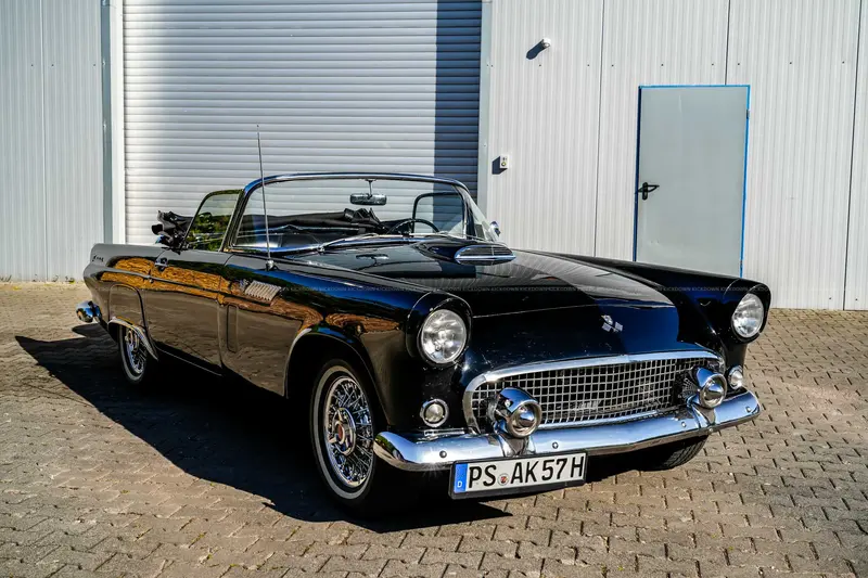 Ford Thunderbird Convertible (1955) with H license plate, very well maintained, Classic Data Note 2
