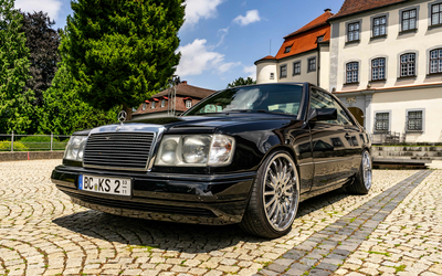Mercedes Benz W124 300 E partially restored 6-cylinder engine with 176 hp (1992)