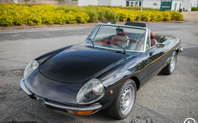 Alfa Romeo 2000 Spider Veloce restauriert Historie Matching Numbers (1978)