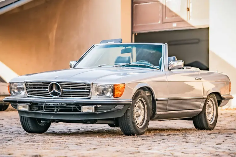 Mercedes-Benz R107 SL 500 Astralsilber Becker Radio 2000 Klima (1984)