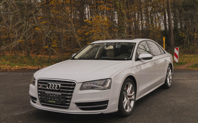 Audi S8 (2013)