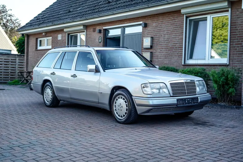 Mercedes Benz W124 230 TE Neuer TÜV Wertgutachten Umfangreiche Ausstattung (1991)