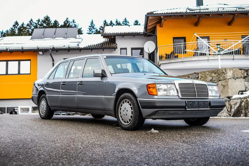 Mercedes-Benz W124 250 D Lang 6-türige Limousine umgebaut von Fa. Binz (1991)