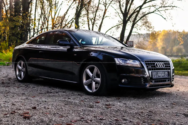 Audi A5 Quattro Coupé aus 1. Hand Lückenloses Scheckheft 21.700 km Mobilitätsgarantie (2009)