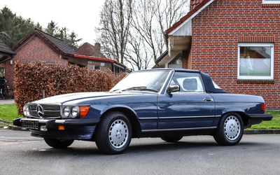 Mercedes-Benz R107 SL 560 USA-Import V8 engine Radio Cruise control Hardtop Ready to drive (1989)