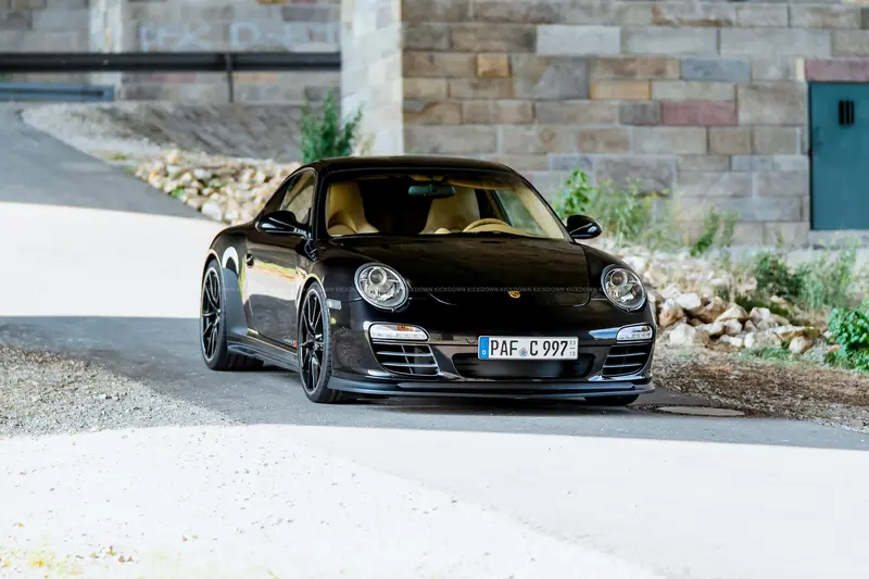 Porsche 991 997.2 Carrera 4S (2009), ex-press vehicle, manual transmission, engine overhauled, excellent condition