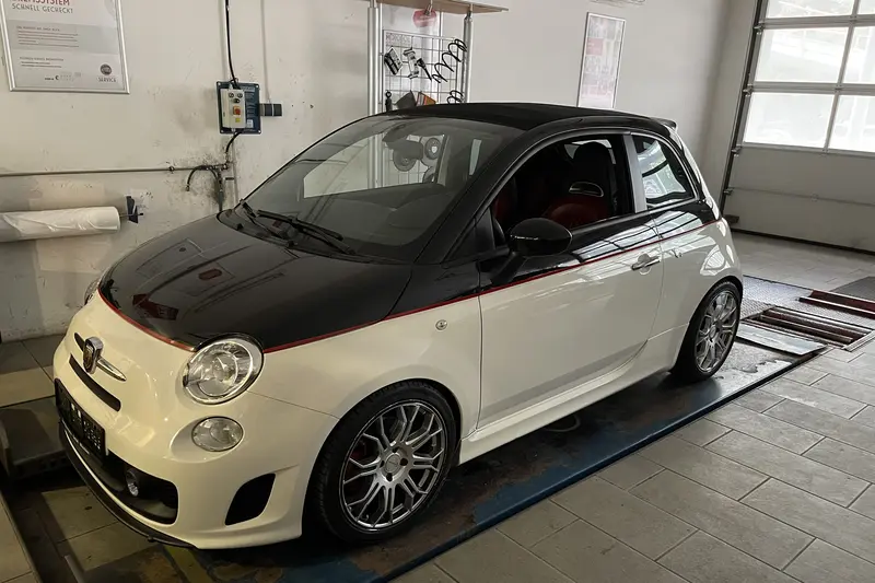 Fiat Abarth 595 Cabrio (2012)