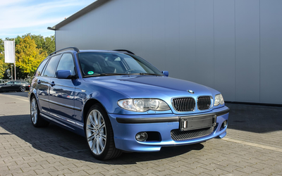 BMW E46 330xi Touring Individual Special Paint Estoril Blue Extended Leather Upholstery Sunroof (2003)