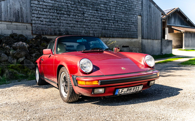 Porsche 911 Carrera G-Model 3.2 SC Cabriolet (1989) with complete checkbook, only 62,000 km, G50 gearbox