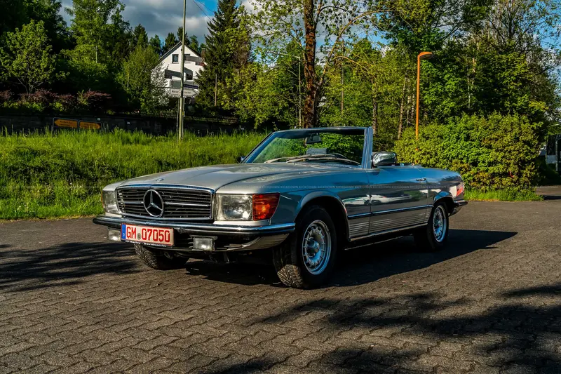 Mercedes-Benz R107 280 SL, first registered in Germany, Classic Data rating 2-, with service history (1982)