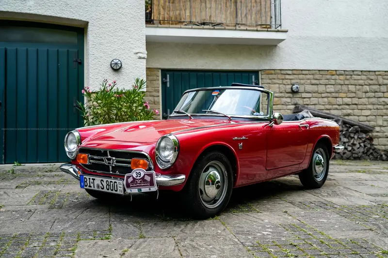 Honda S800 Convertible (1969), expert rating 1-, high-quality rebuild, €20,000 investment